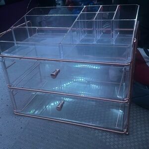 To make a lil bit of money